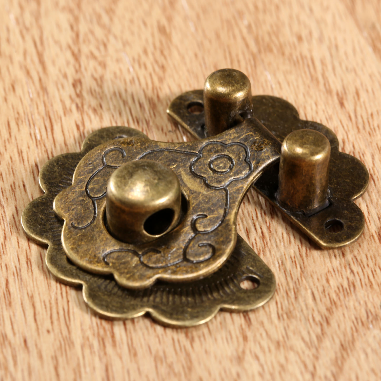 Antique Brass Hook - قفل صندوق مجوهرات خشبي عتيق الطراز